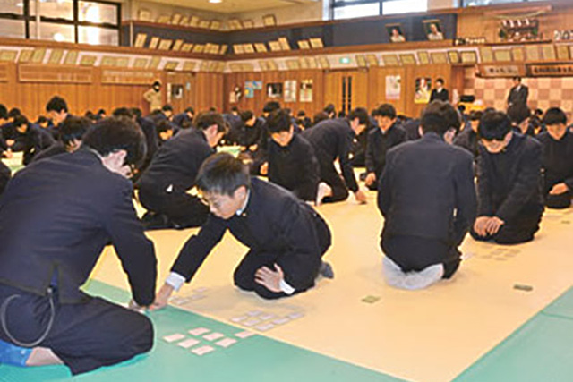 百人一首かるた大会